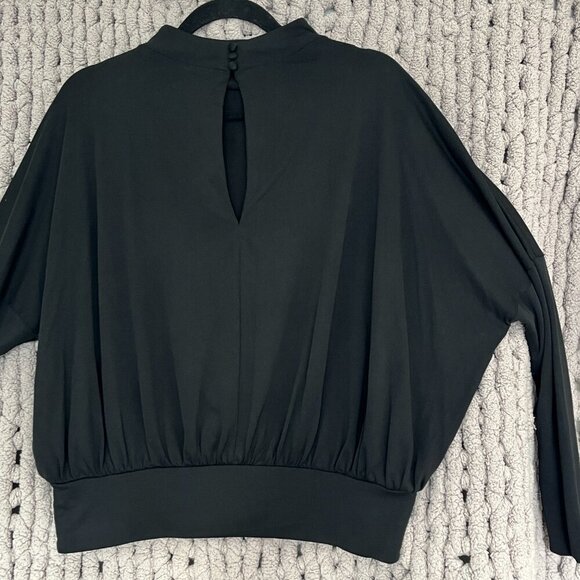 2 Banana Republic Bat Wing Sleeved Tops Black & Carmel Size Medium (NWT) - Picture 15 of 16